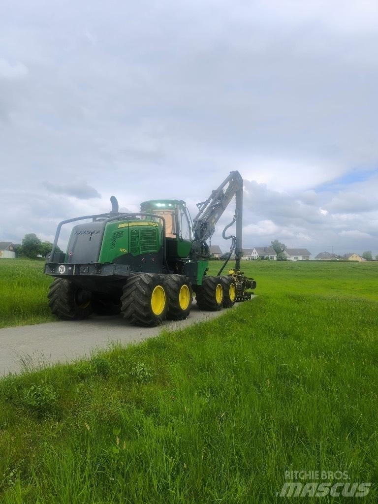 John Deere 1270G 8WD Betakarítók
