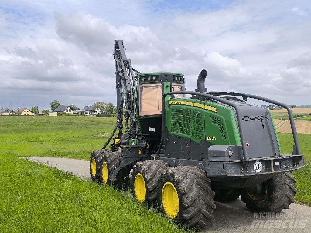 John Deere 1270G 8WD Betakarítók