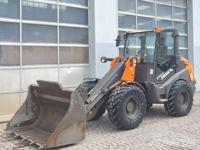 Hitachi ZW 95-6 Kompaktrakodók