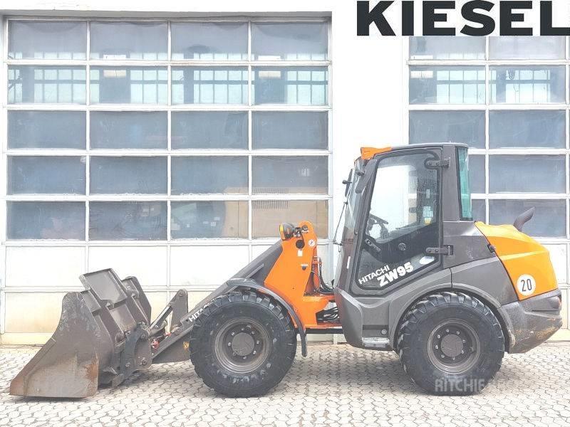 Hitachi ZW 95-6 Kompaktrakodók