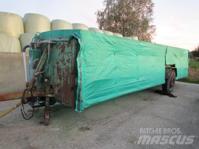  Melkwagen 6 Plätze Egyéb mezőgazdasági gépek