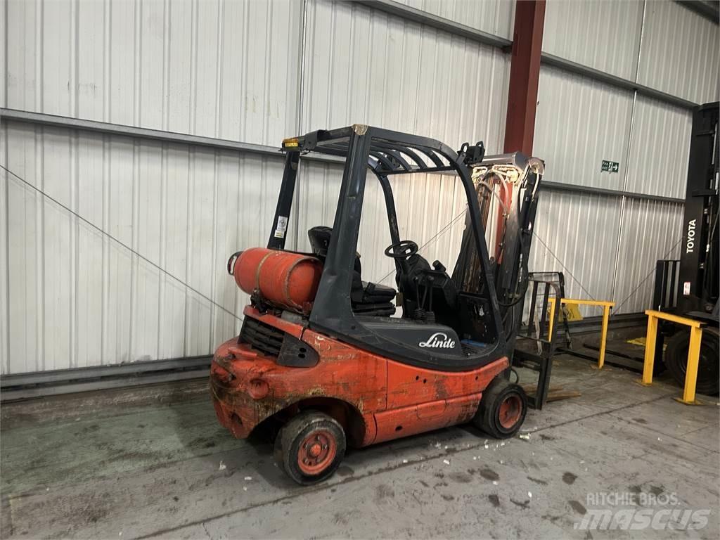Linde H20T-03 Gázüzemű targoncák