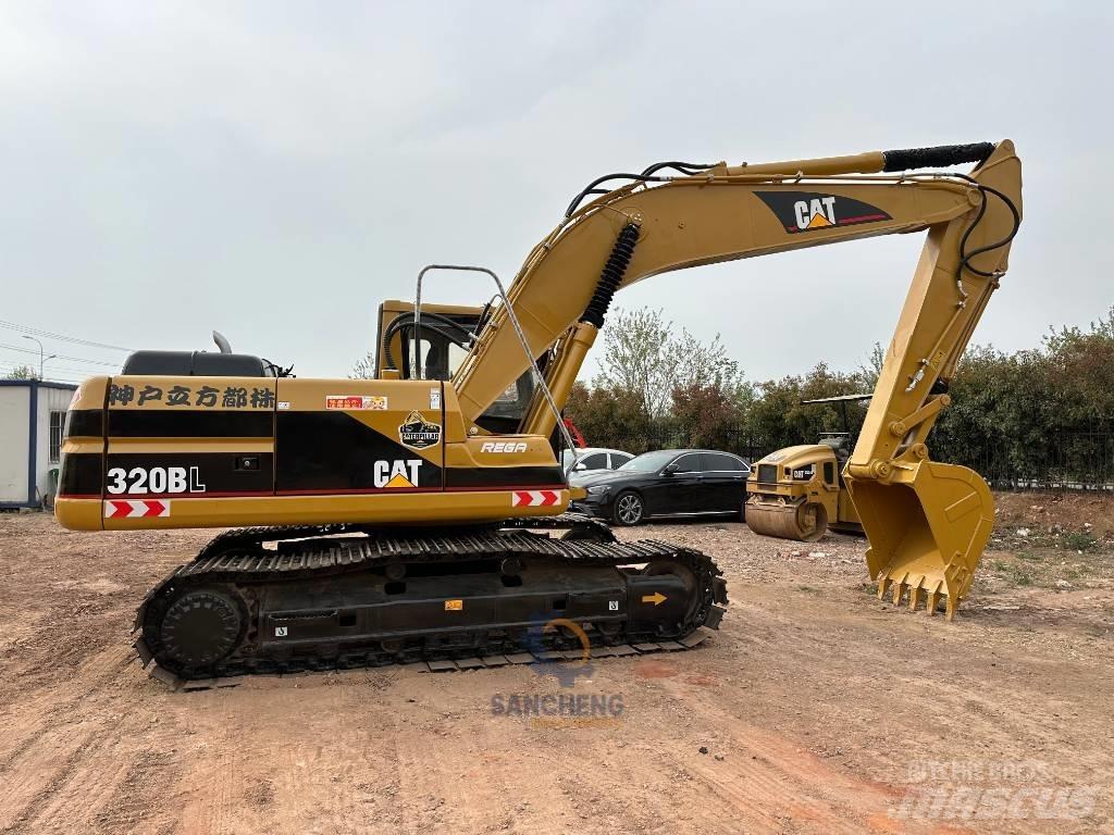 CAT 320 B L Lánctalpas kotrók