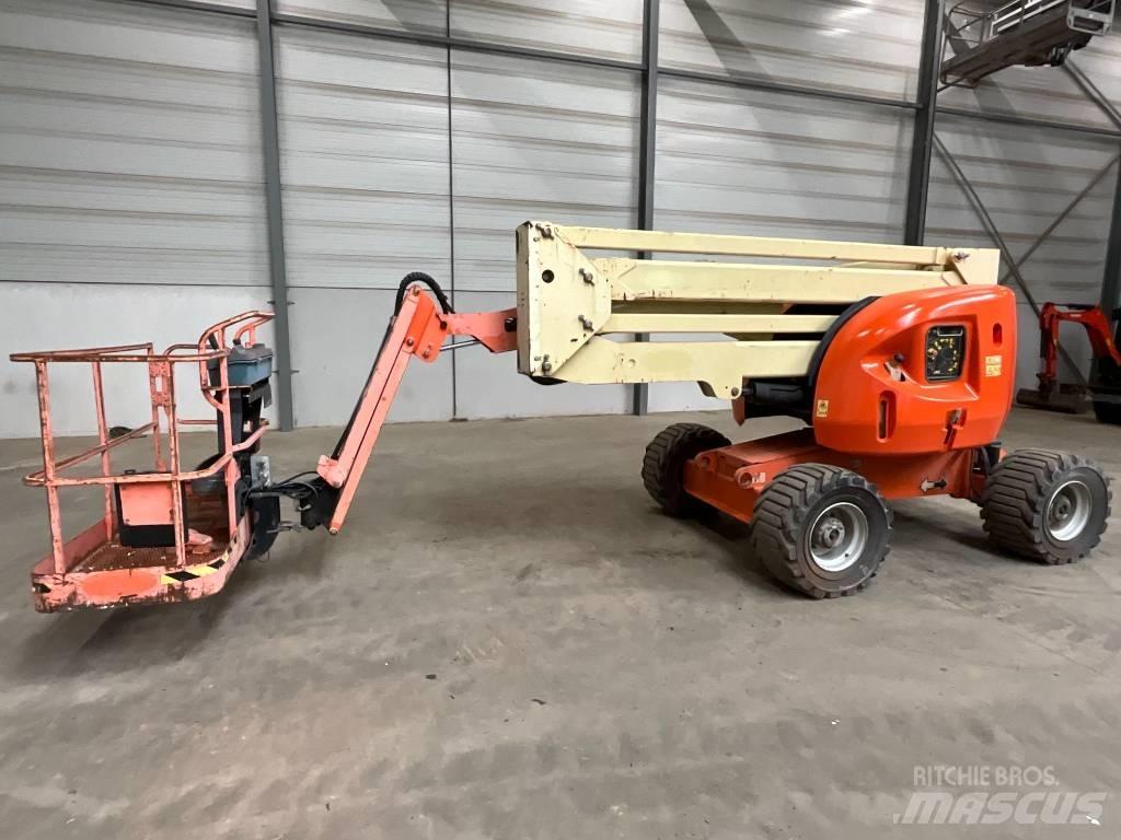 JLG 450 AJ Karos emelők