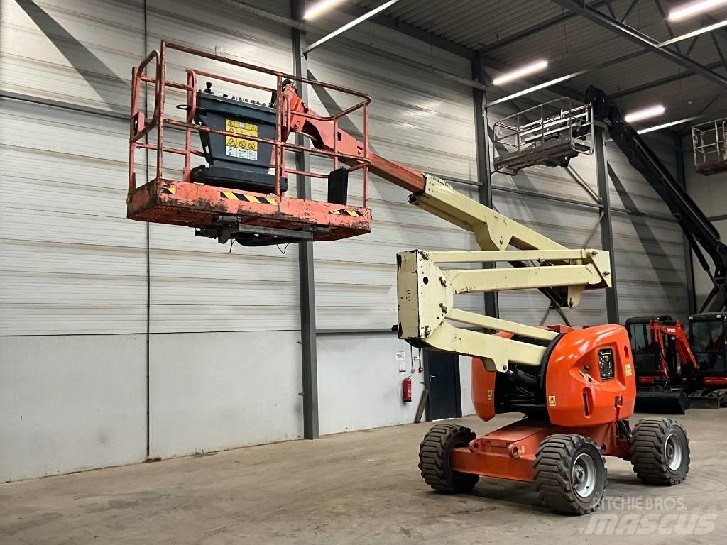 JLG 450 AJ Karos emelők