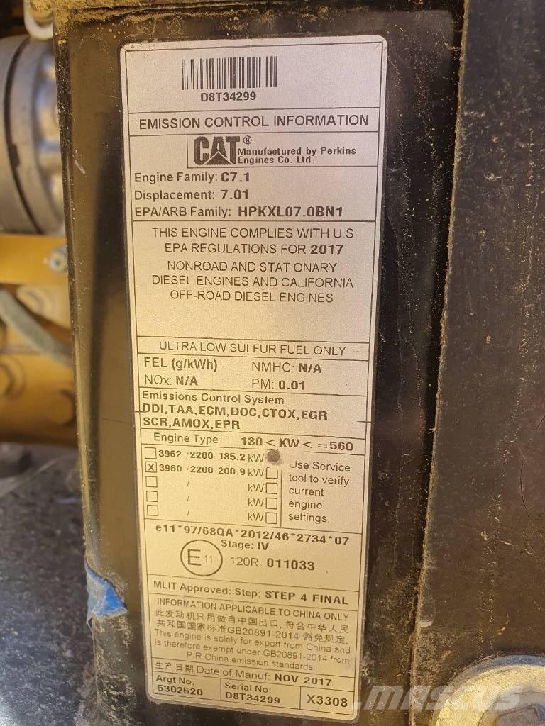 CAT 950M Gumikerekes homlokrakodók