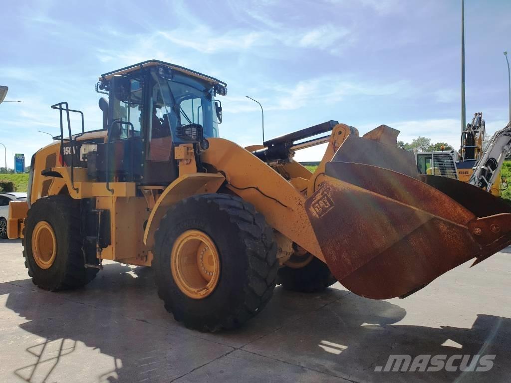 CAT 950M Gumikerekes homlokrakodók