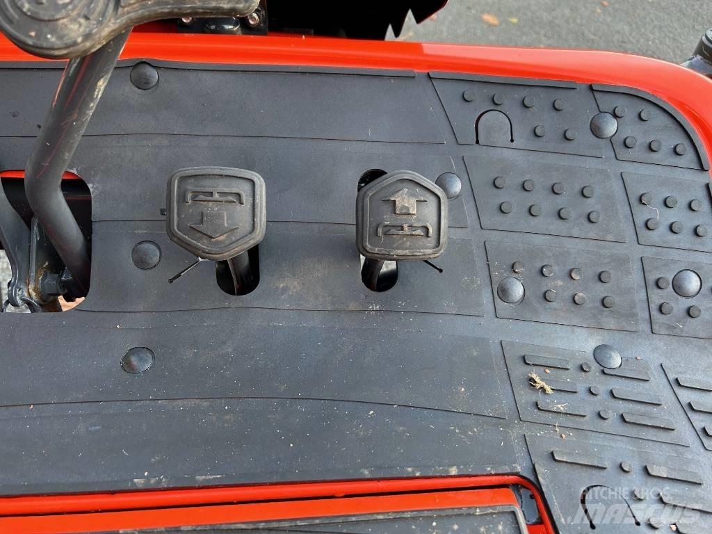 Kubota ZD 1211 Ráülős fűnyírók