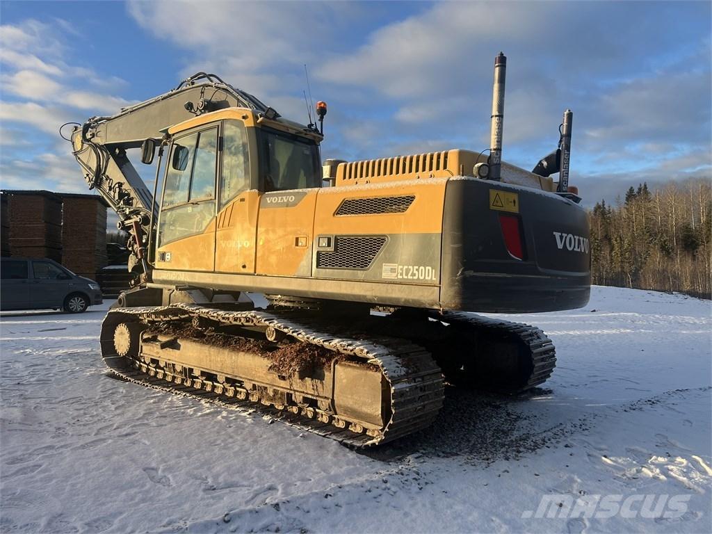 Volvo EC 250 D L Lánctalpas kotrók
