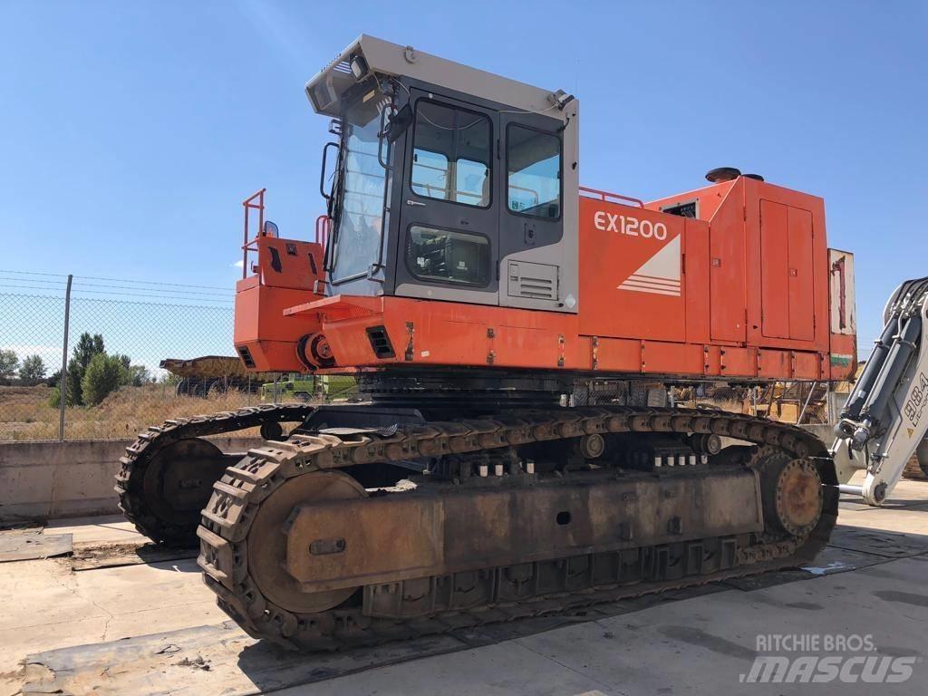 Hitachi EX 1200-5 D Lánctalpas kotrók