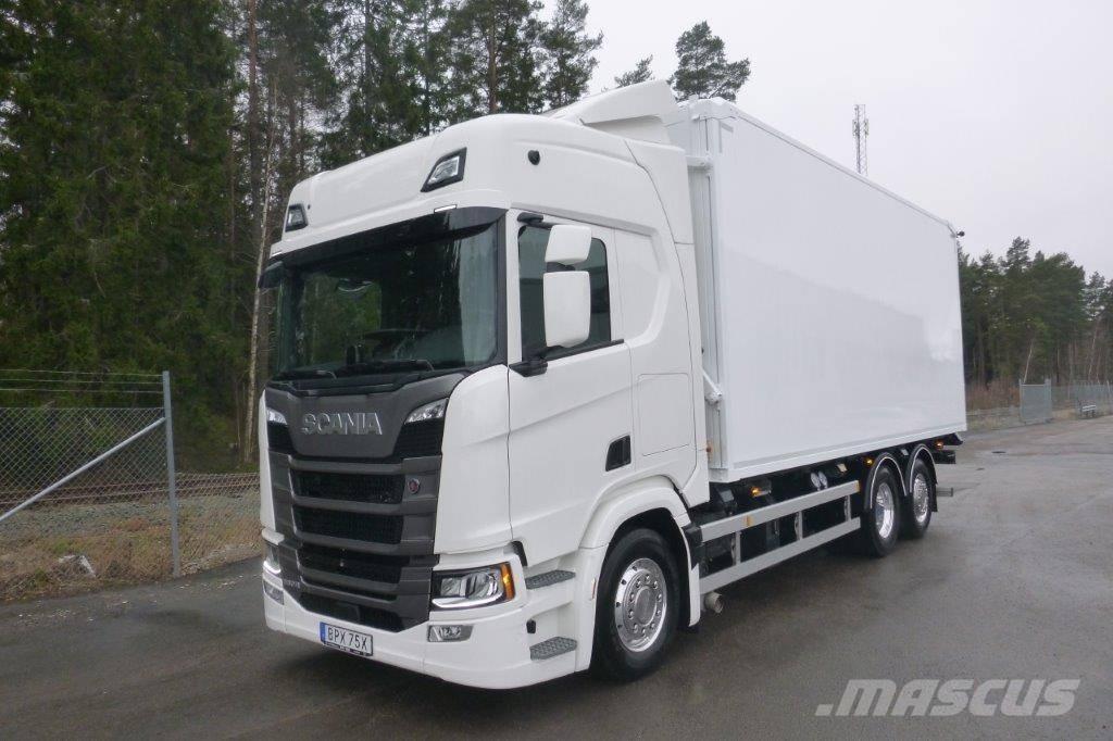 Scania R560 LB6x2*4 Deszkaszállító teherautók