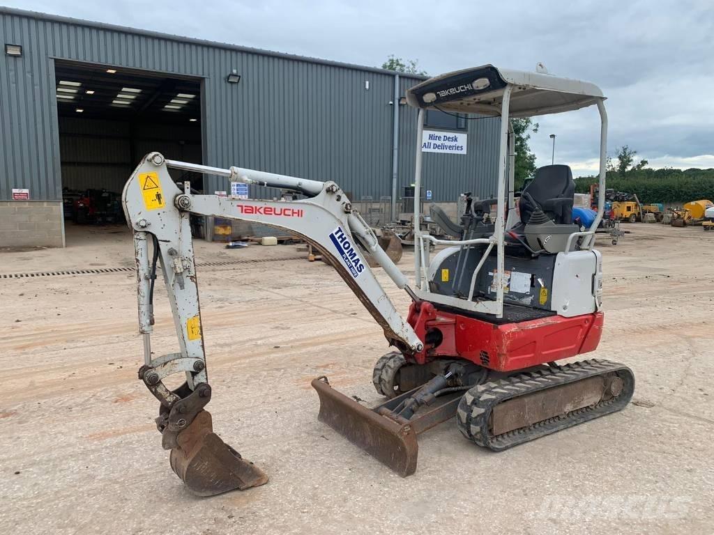 Takeuchi TB 215 R Mini kotrók < 7t