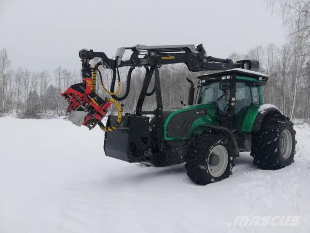 Valtra T202 Betakarítók