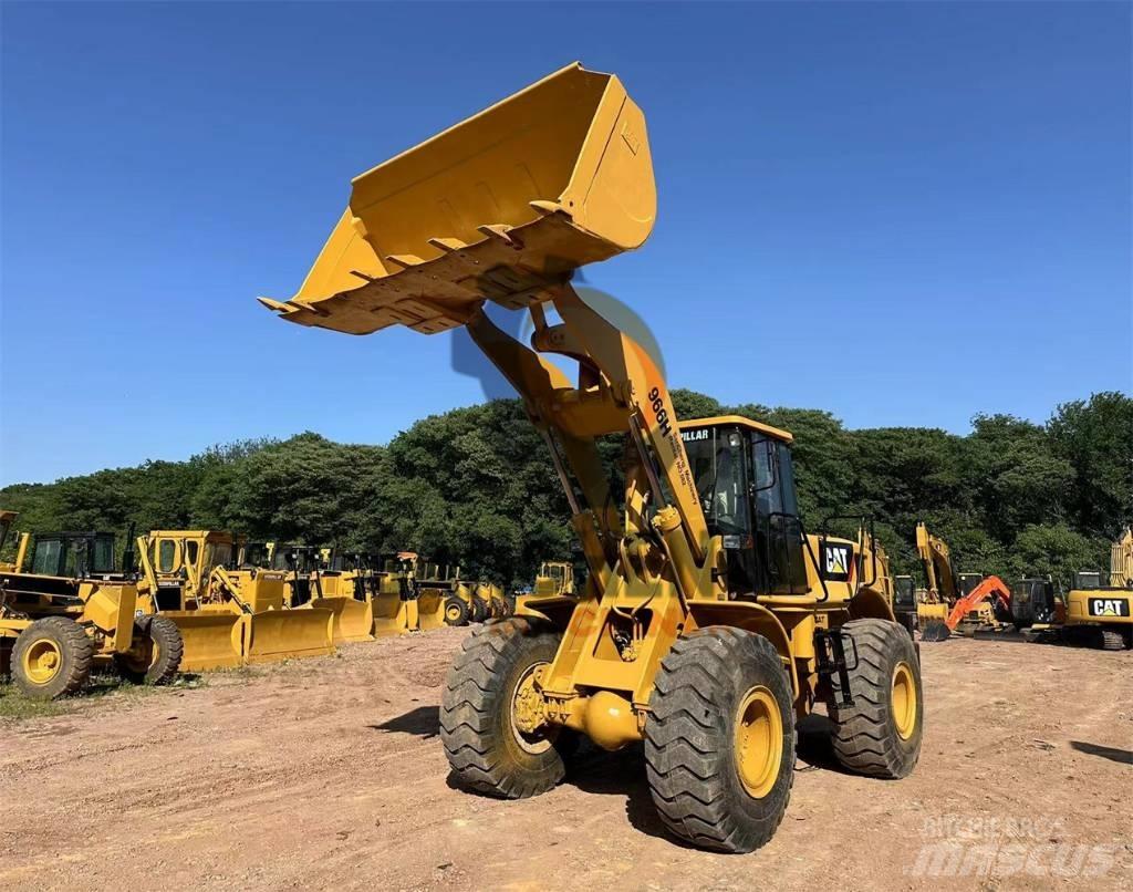 CAT 966 H Gumikerekes homlokrakodók