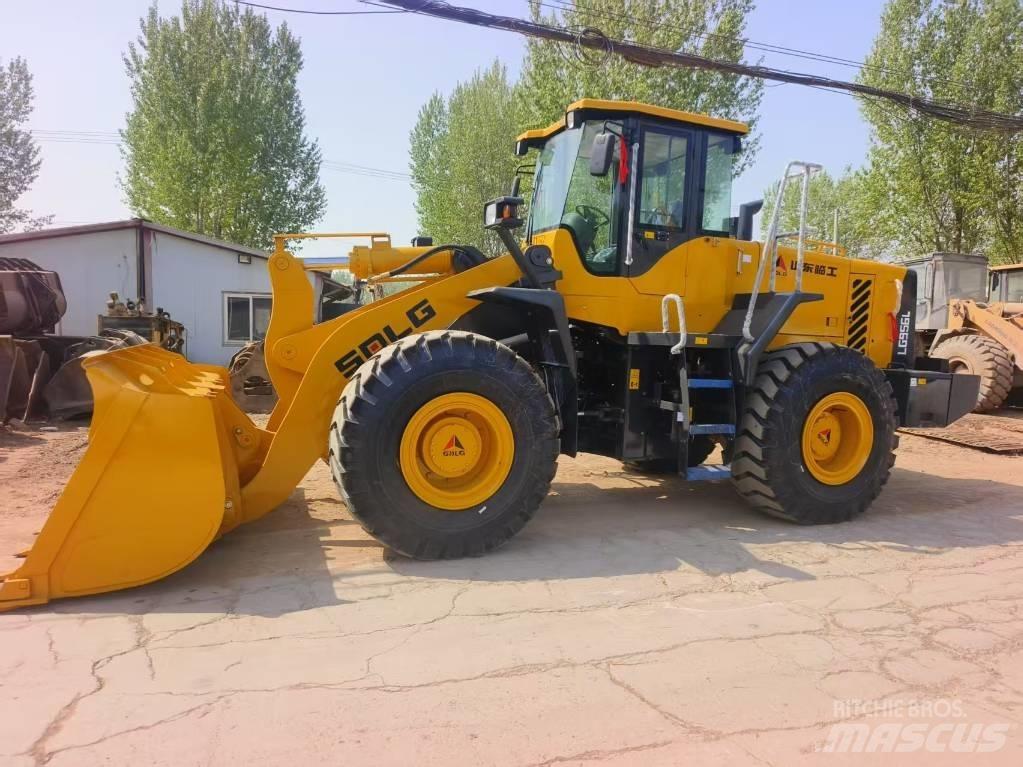 SDLG LG956L Gumikerekes homlokrakodók