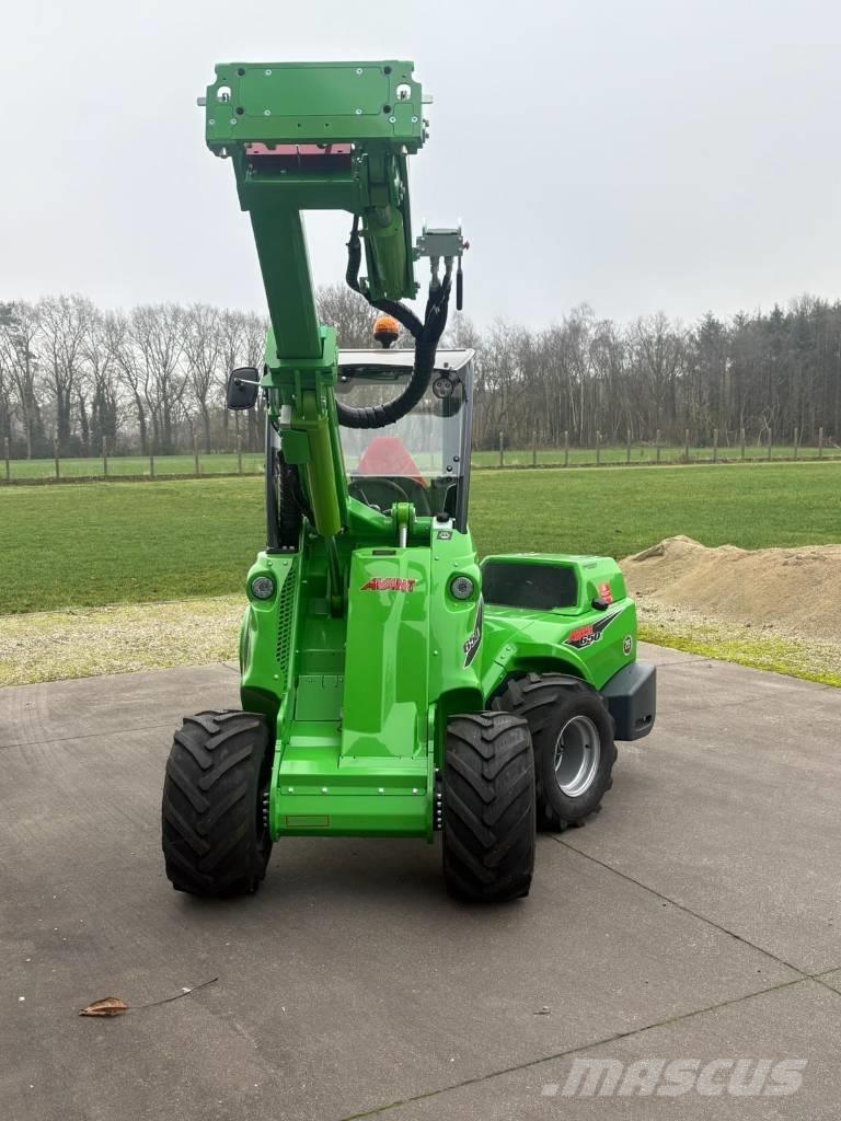 Avant 650 Univerzális rakodók