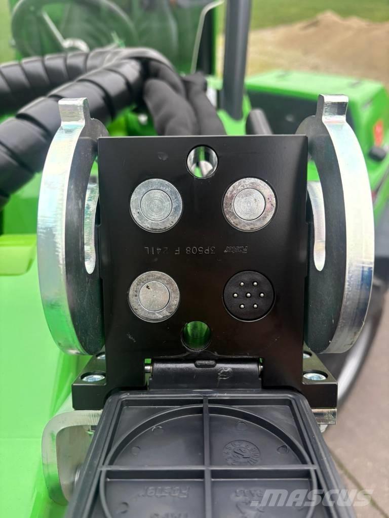 Avant 650 Univerzális rakodók