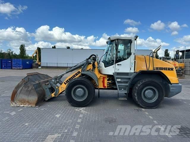 Liebherr L 538 Gumikerekes homlokrakodók