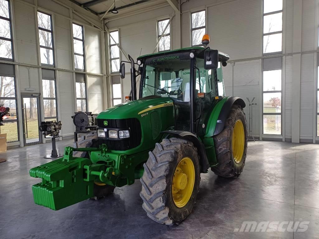 John Deere 5100 R Traktorok