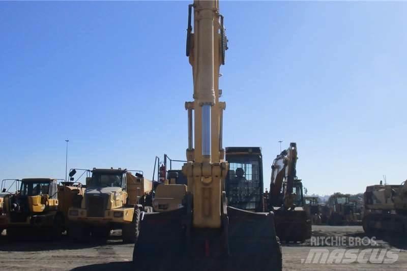 Komatsu PC450LC Mini kotrók < 7t