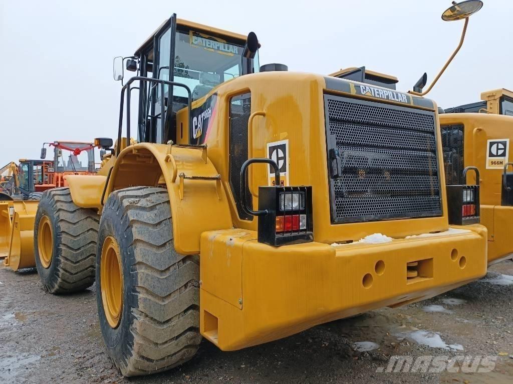CAT 966 H Gumikerekes homlokrakodók