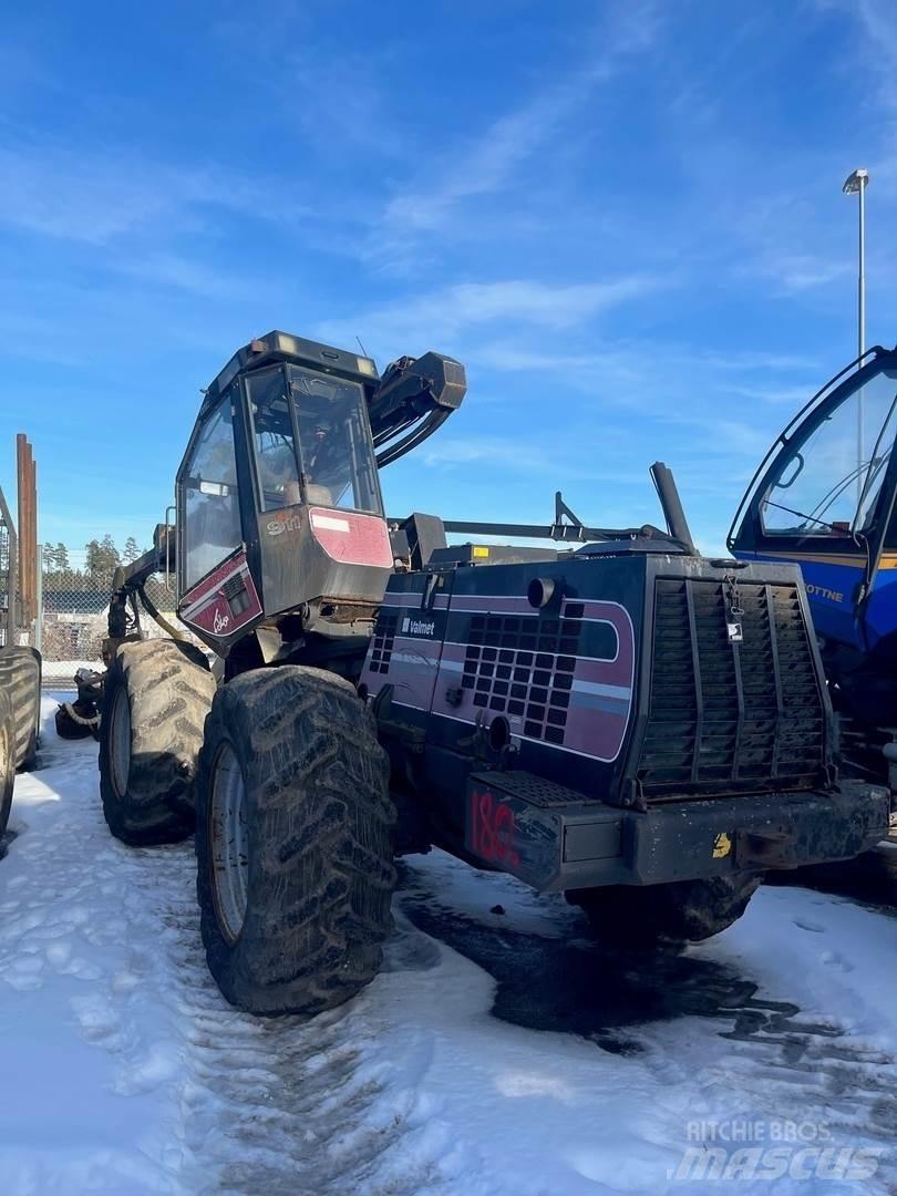 Valmet 911 Betakarítók
