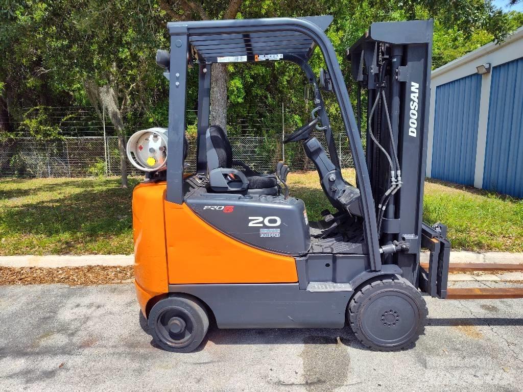 Doosan GC 20 SC-5 Targoncák-Egyéb