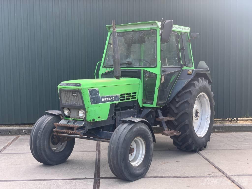 Deutz-Fahr D7207C Traktorok