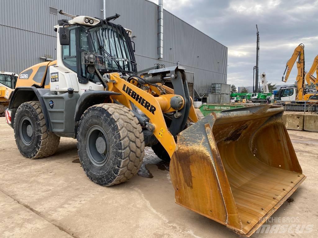 Liebherr L 526 Gumikerekes homlokrakodók