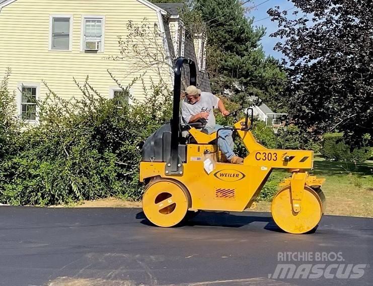 Weiler C303 Ikerdobos hengerek