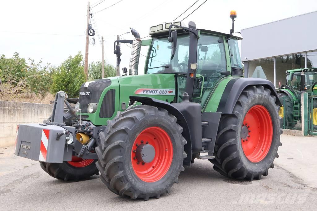 Fendt 820 Vario TMS Traktorok