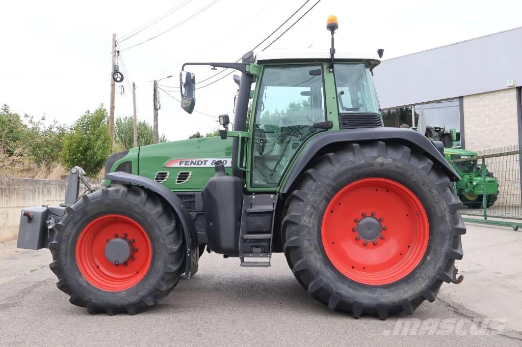 Fendt 820 Vario TMS Traktorok