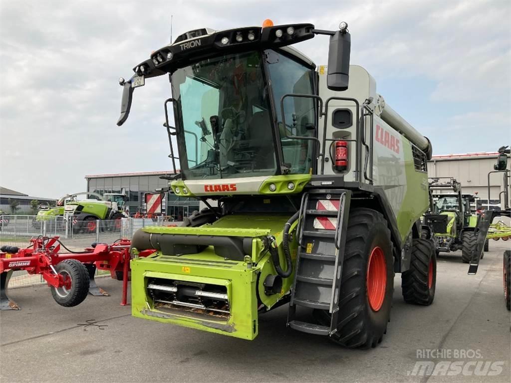 CLAAS Trion 520 Kombájnok