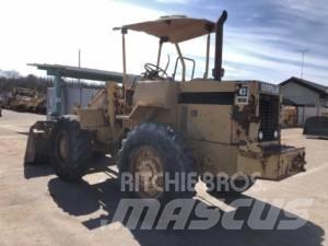 CAT 910 Gumikerekes homlokrakodók