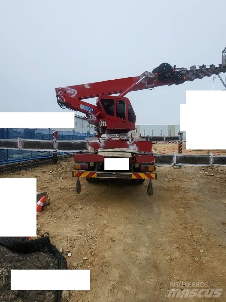Horyong SKY4504 Teherautóra szerelt emelők és állványok