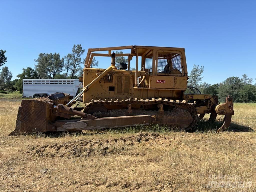 Komatsu D 85-12 lánctalpas dózerek