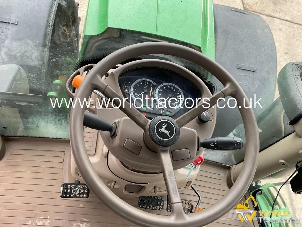 John Deere 6215 R Traktorok