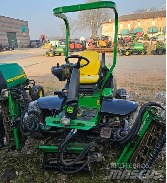 John Deere 7700 Golfpálya fűnyírók