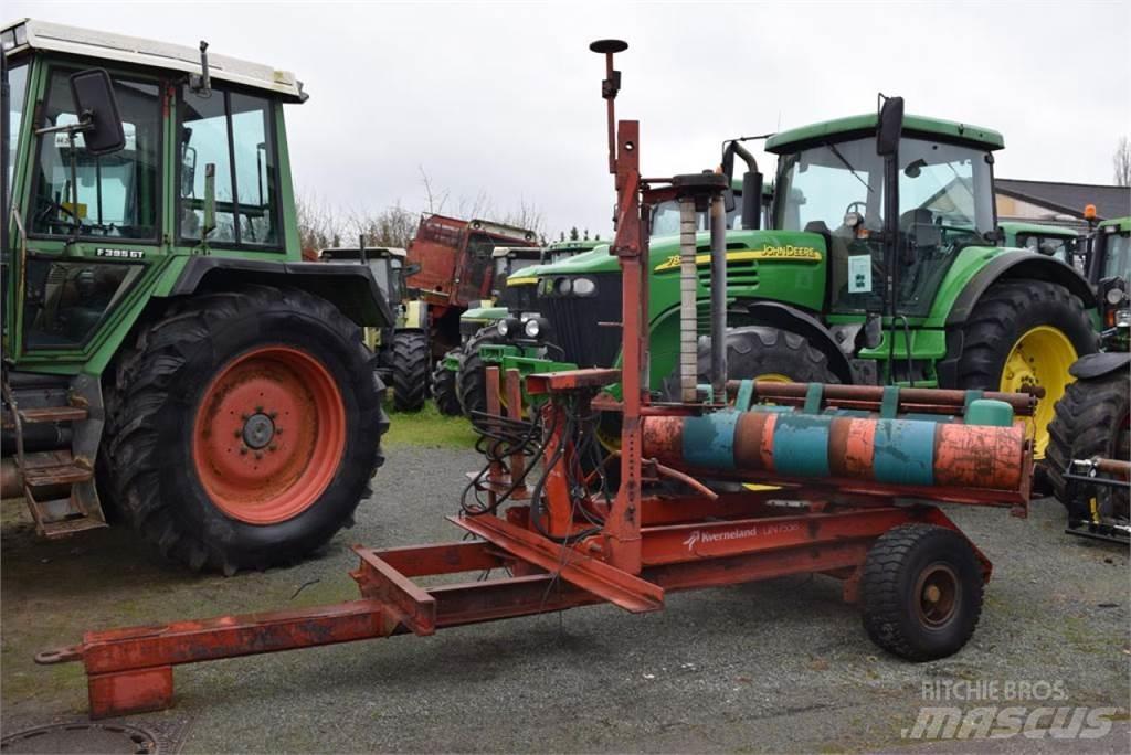 Kverneland UN7558 Göngyölő gépek