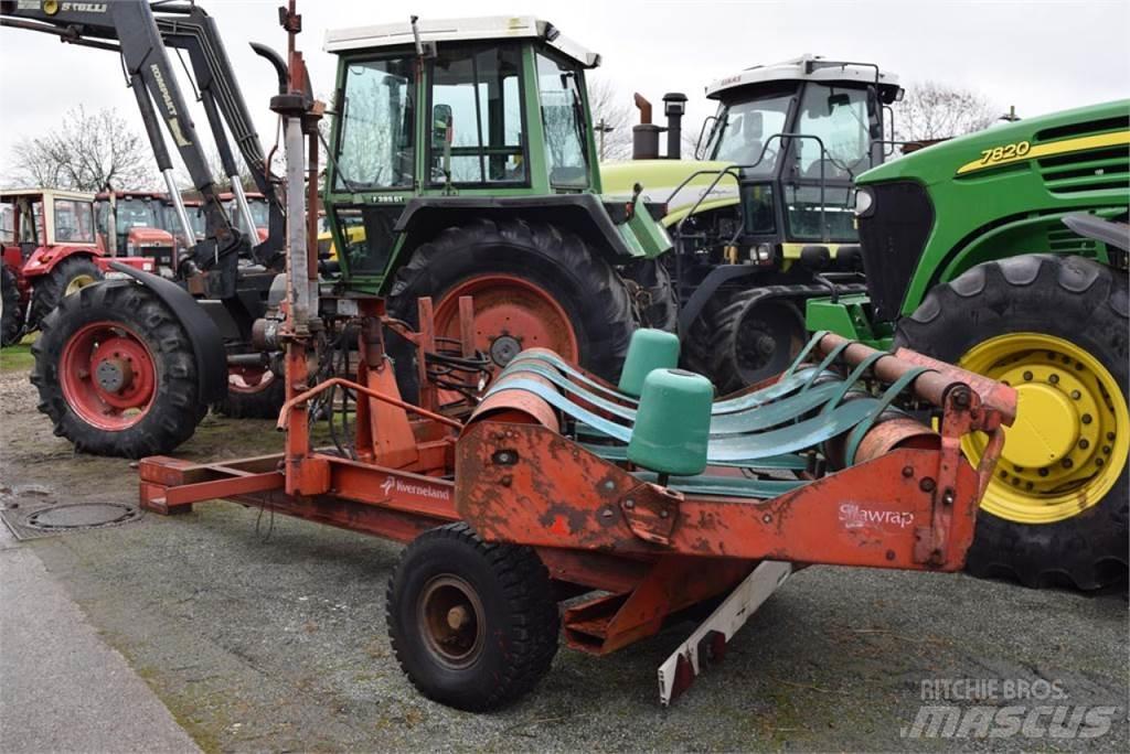 Kverneland UN7558 Göngyölő gépek