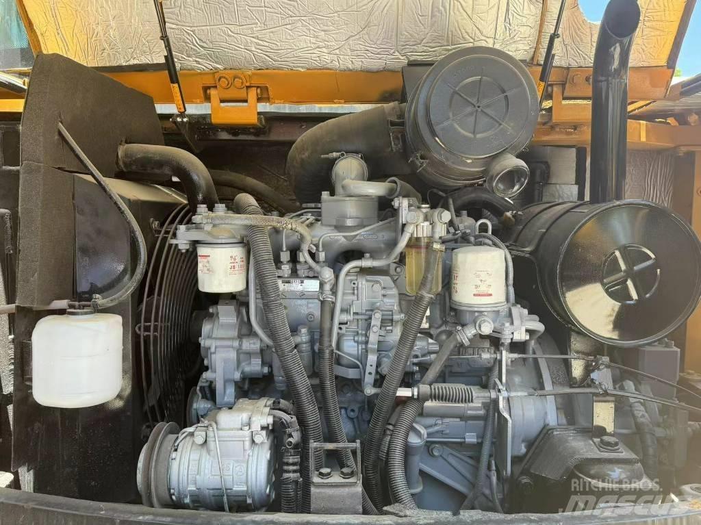Sany SY 55 Közepes (midi) kotrók 7 t - 12 t