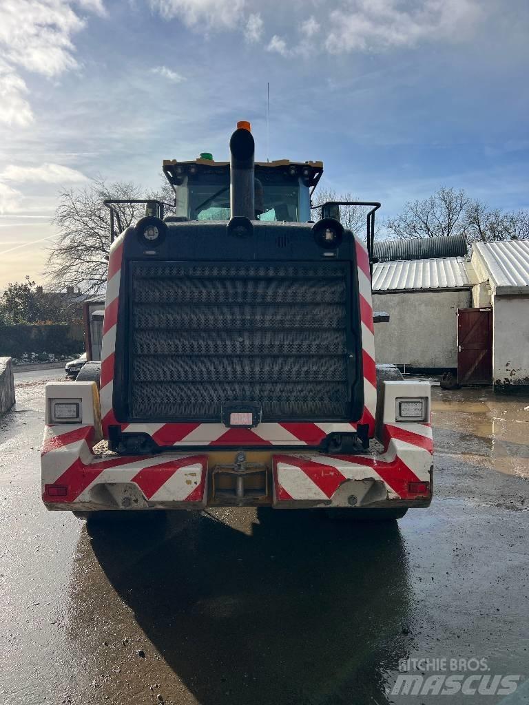 CAT 950 M Gumikerekes homlokrakodók