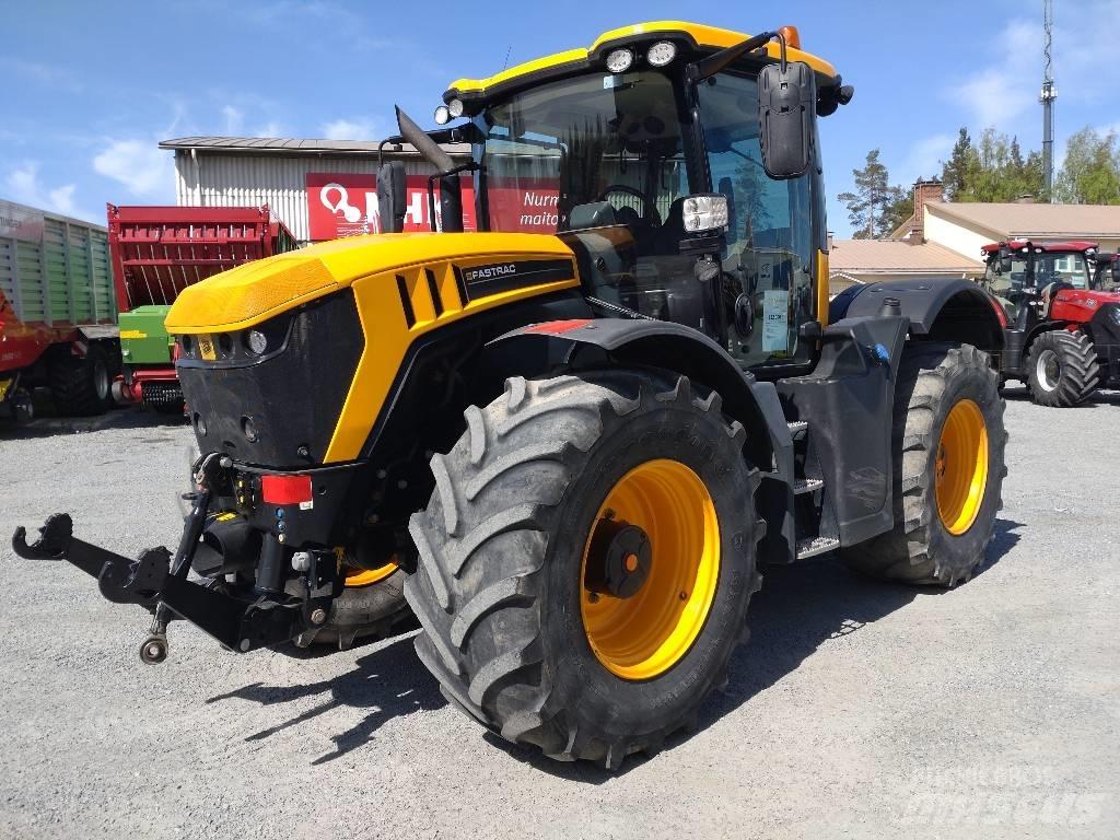 JCB Fastrac 4220 Traktorok