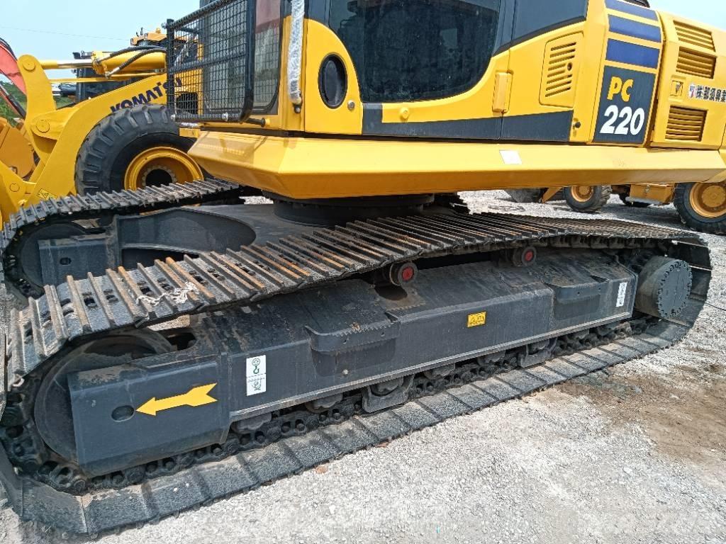 Komatsu PC 220-8 Lánctalpas kotrók