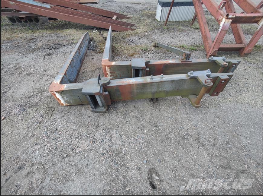  [div] Inverterade Egyéb adapterek és tartozékok