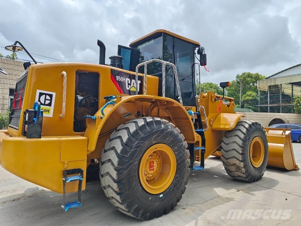 CAT 950 H Gumikerekes homlokrakodók