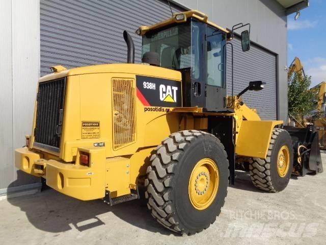 CAT 938 H Gumikerekes homlokrakodók