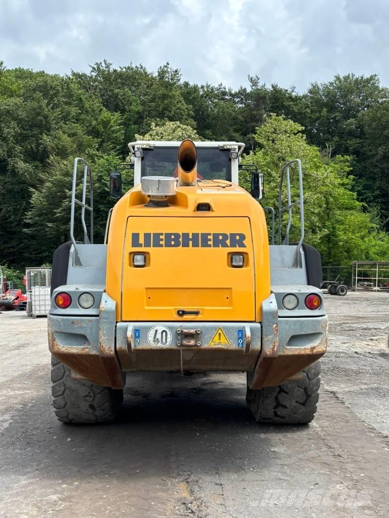 Liebherr L 576 Gumikerekes homlokrakodók