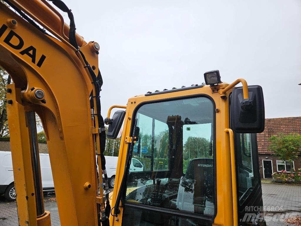 Hyundai Robex 25-9 Mini kotrók < 7t