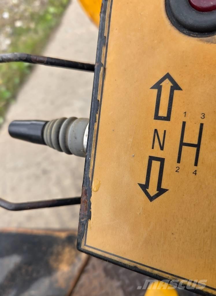 JCB 6 TST Mezei dömperek